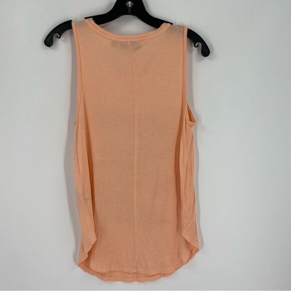 Apt. 9 Women’s Scoop Neck Peach Color sequin Sleeveless Top size XS - Picture 3 of 3